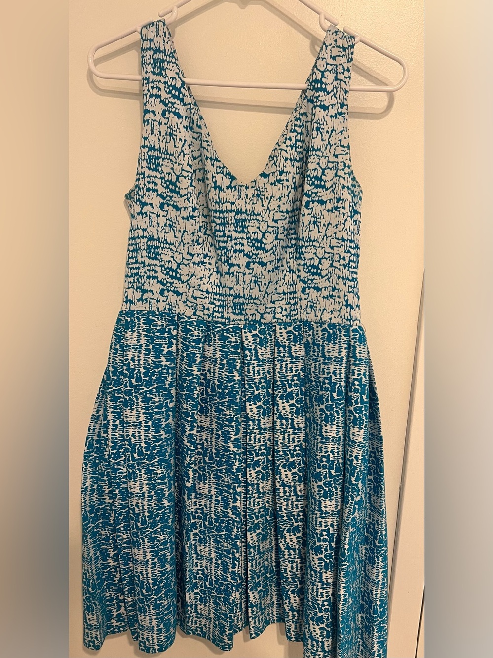 Calvin Klein Teal and White Printed Sleeveless Fit-and-Flare Dress